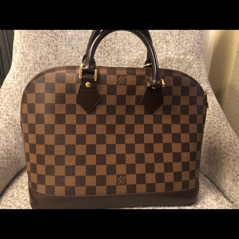 Louis Vuitton Alma PM
